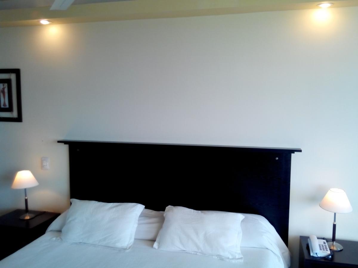 Manantiales Hotel De Turismo Монте Касерос Екстериор снимка