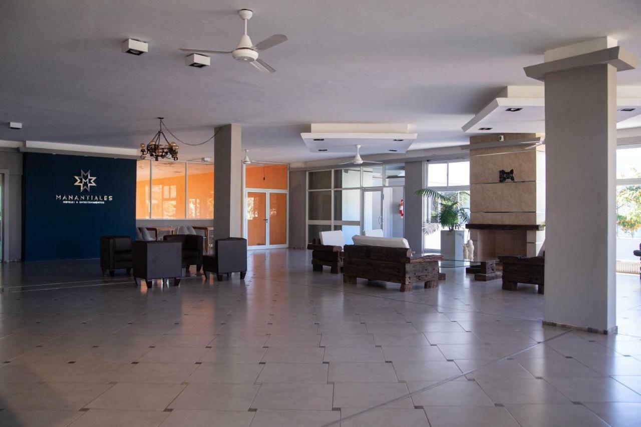 Manantiales Hotel De Turismo Монте Касерос Екстериор снимка